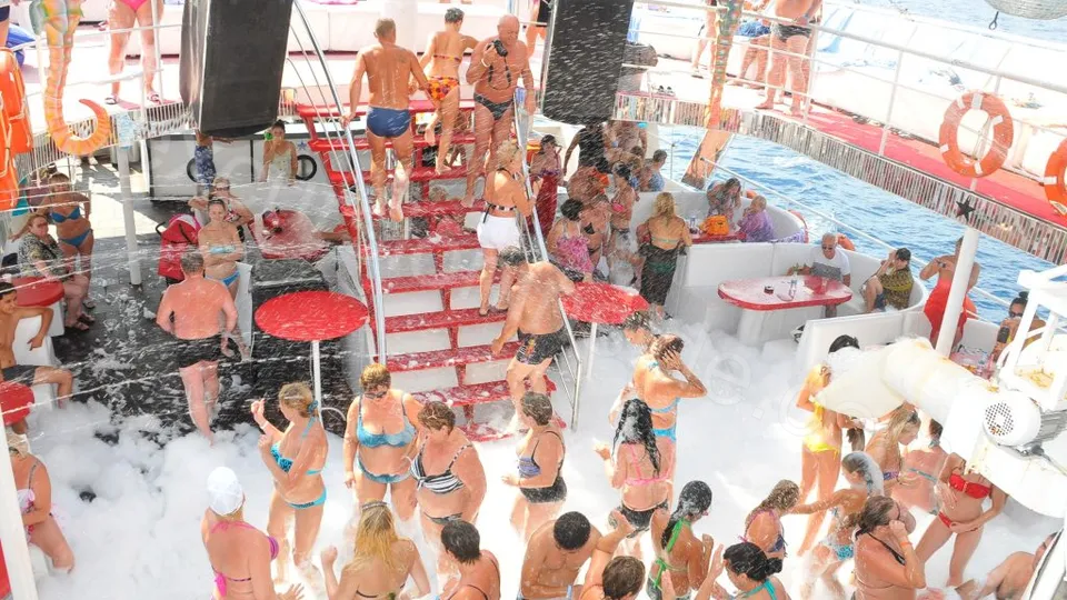 Boat Trip in Alanya from Side image 32