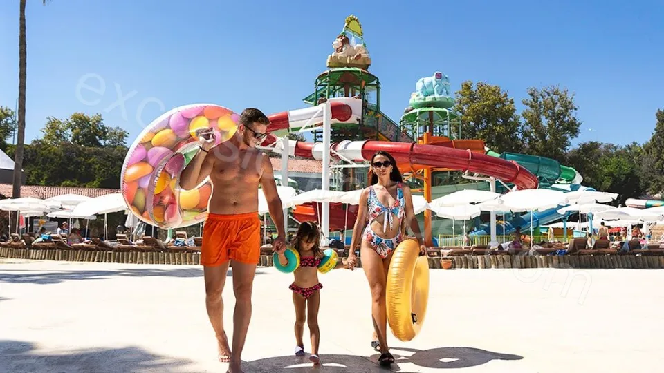  Side Water Park image 3