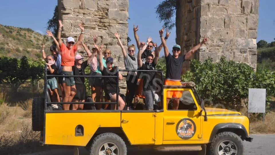 Side Jeep Safari