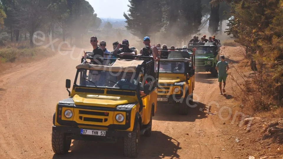 Side Jeep Safari image 6