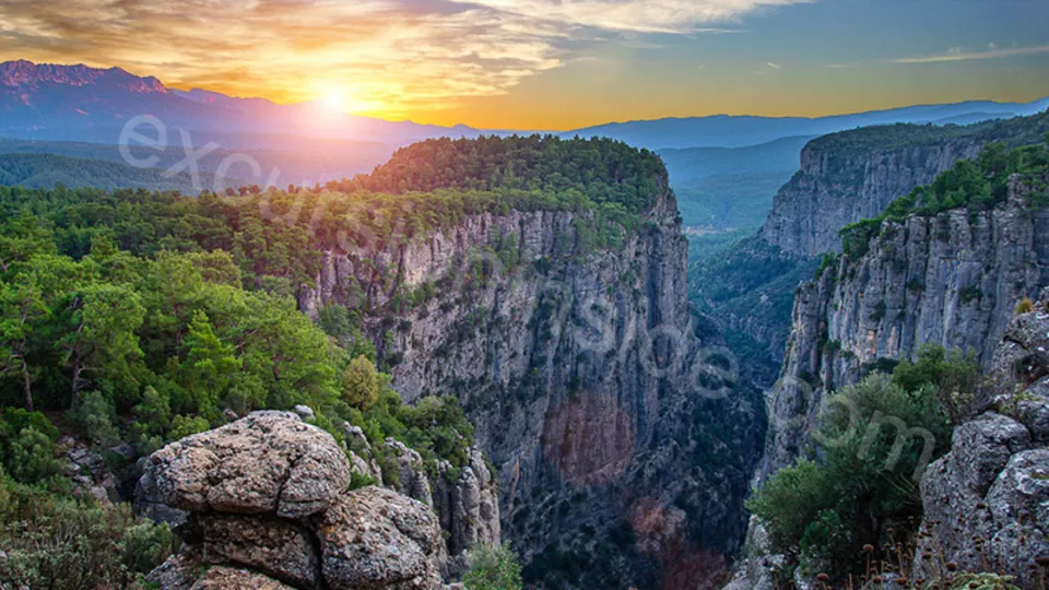 Adler(Tazı) Canyon from Side photo 2
