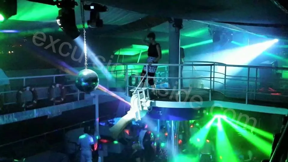 Night Party Boat in Side image 32