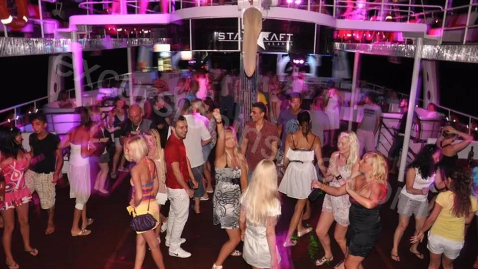 Night Party Boat in Side photo 3