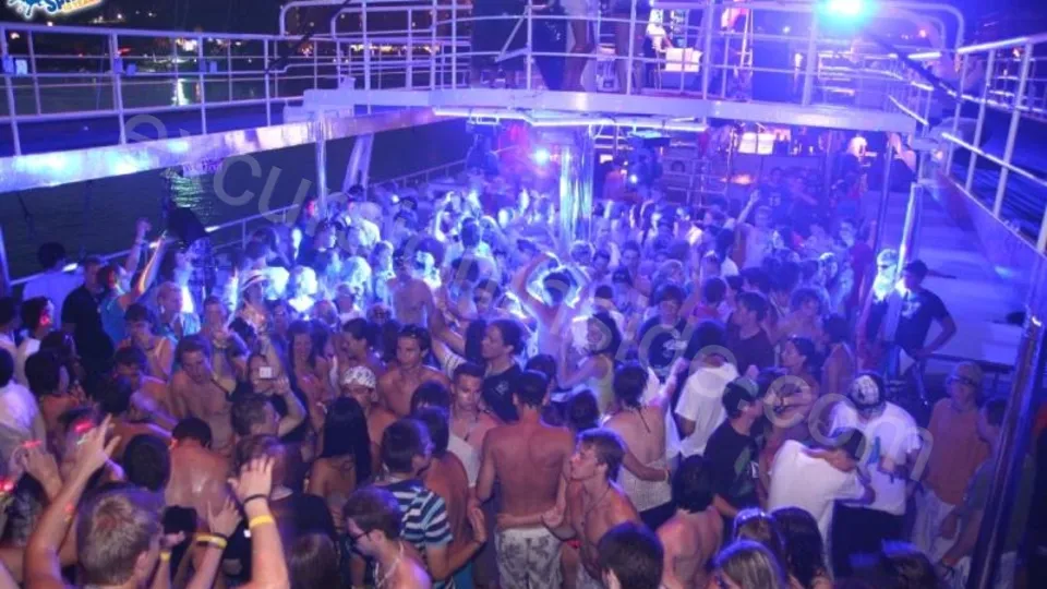 Night Party Boat in Side photo 6