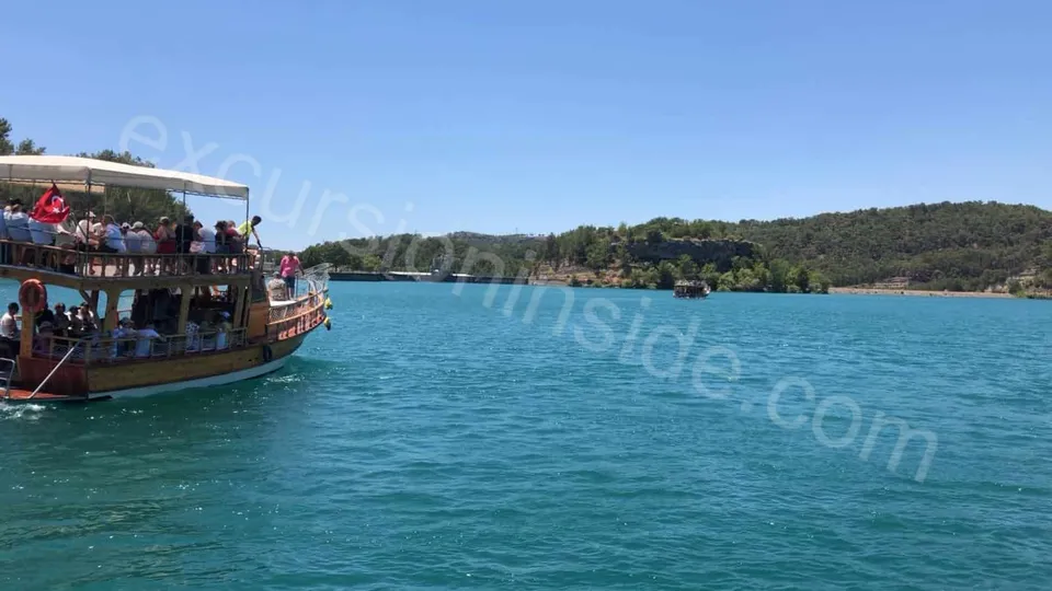 Cabrio Safari and Boat Trip on the Lake in Side image 20