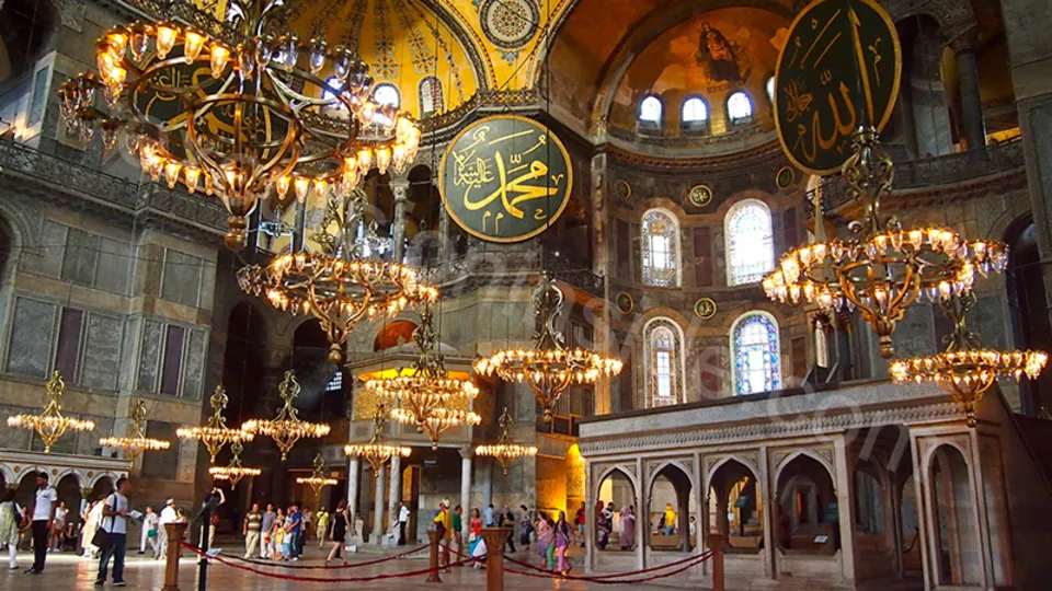 İstanbul Tour rom Side image 9