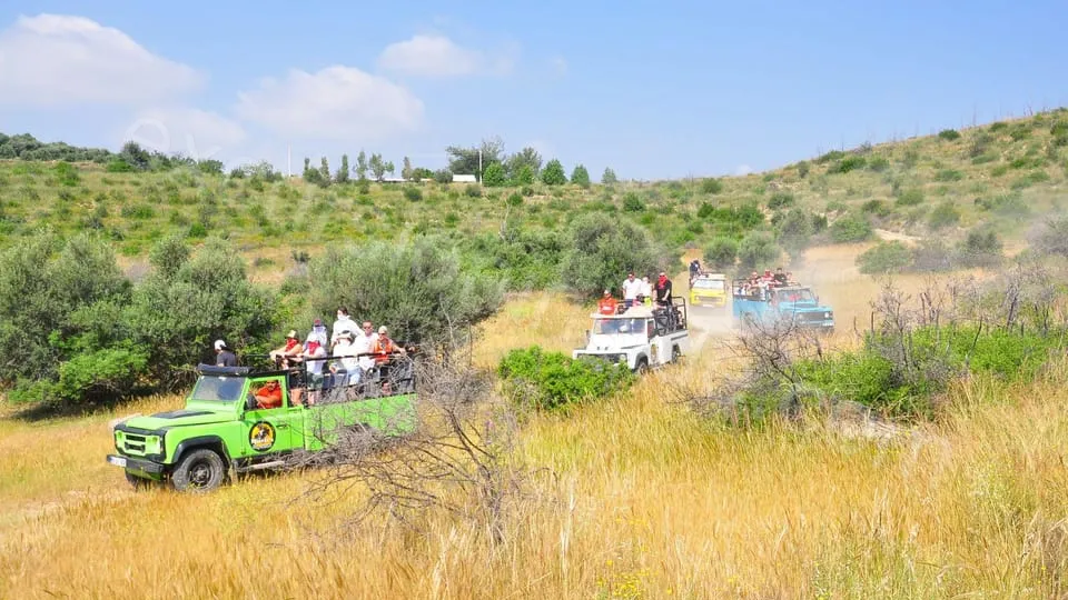 Side Jeep Safari photo 10