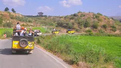 Side Jeep Safari nav photo 25