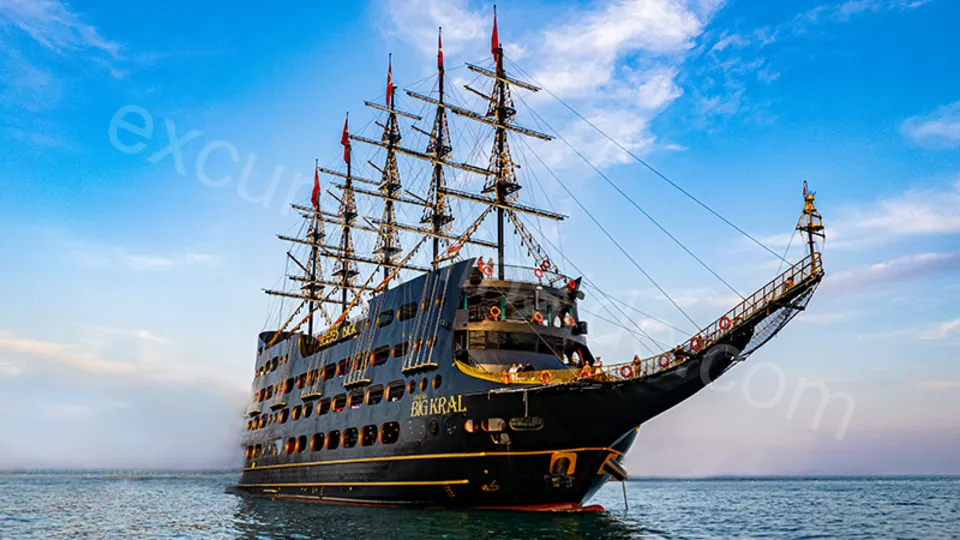 Legend Big Kral Boat Trip in Side