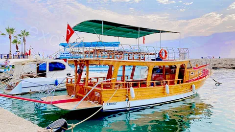 Fena adlı kiralık yatın fotoğrafı