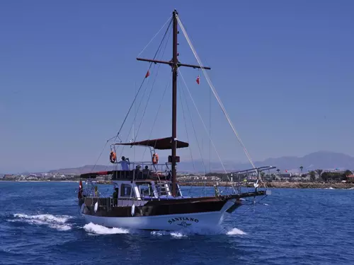 Santiano yacht photo